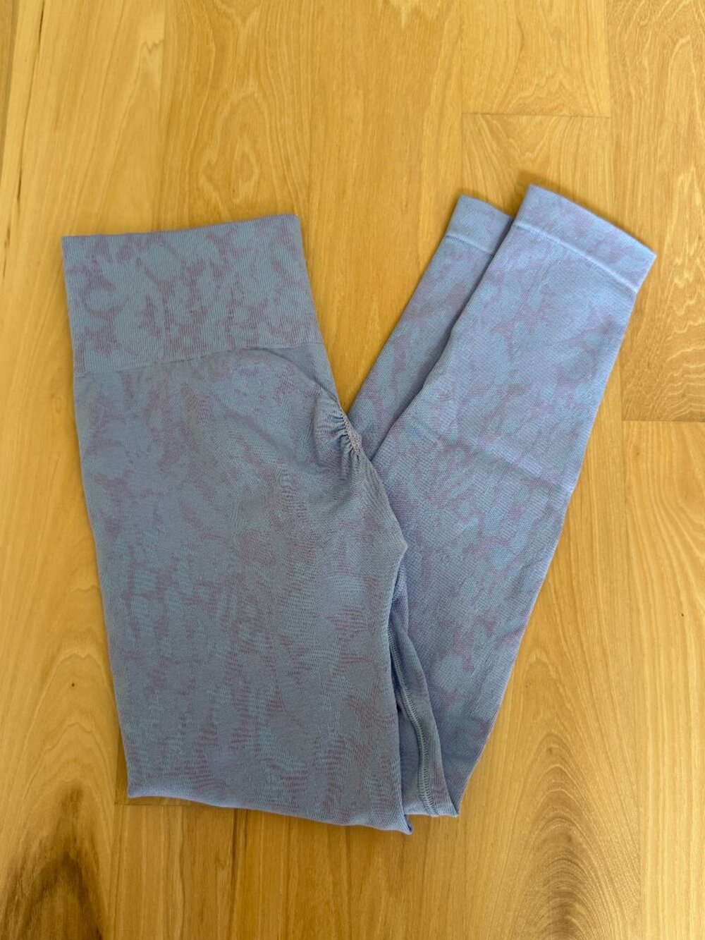 Adapt Animal Seamless Leggings (gorgeous color)